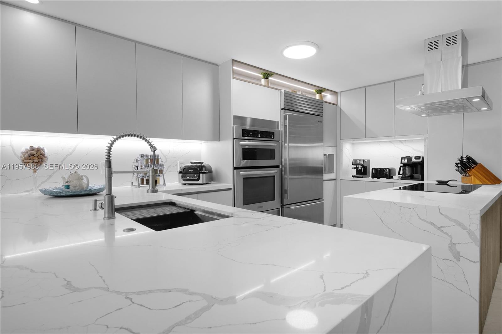 ARTECH RESIDENCES AT AVEN - Residential