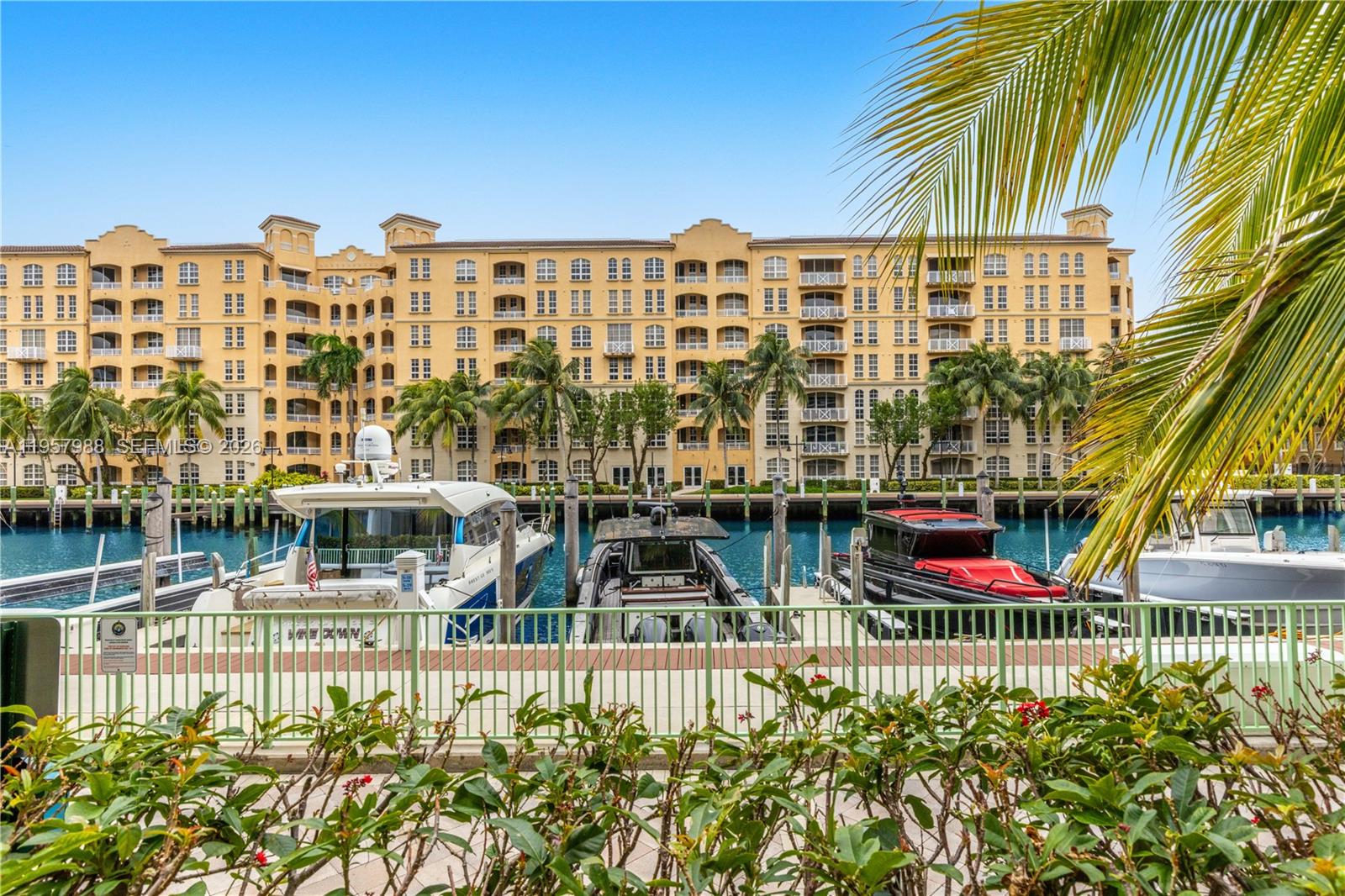 ARTECH RESIDENCES AT AVEN - Residential