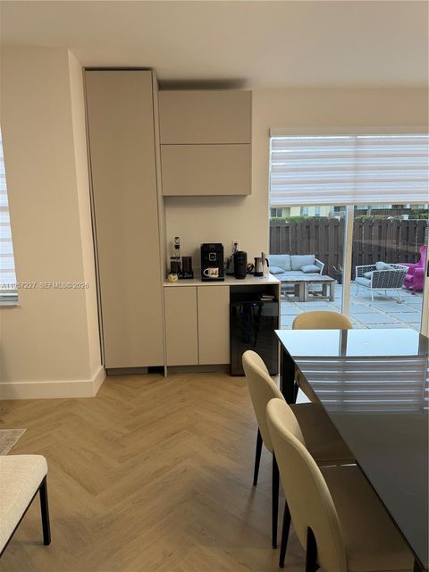 Tiny photo for 7476 NW 113th Path, Doral, FL 33178 (MLS # A11957227)