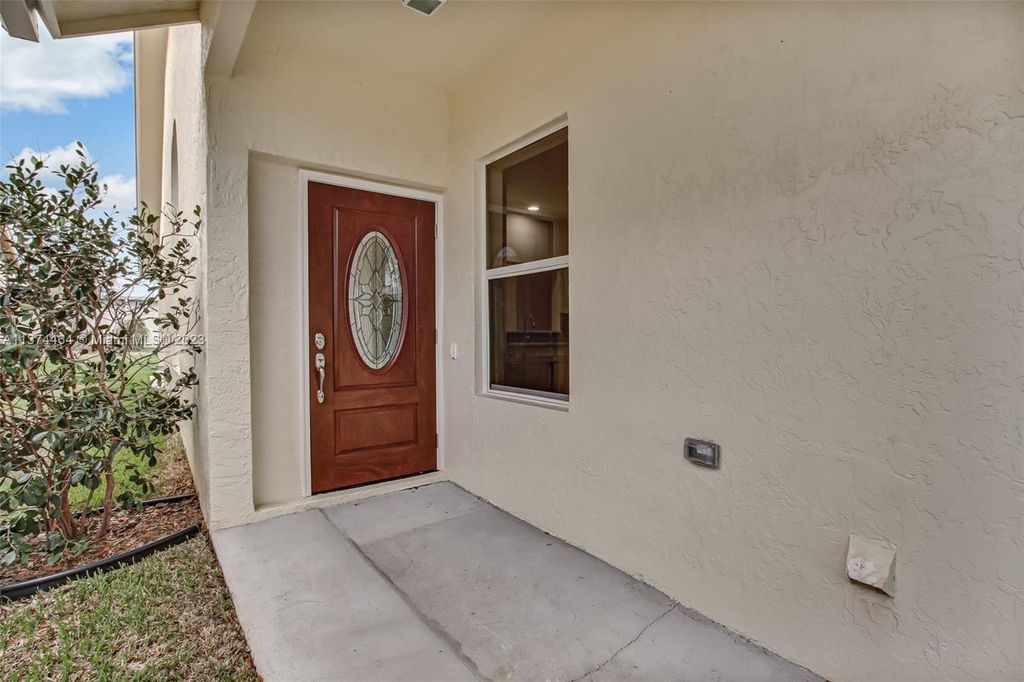 Photo of 10600 SE Rosemarie Ct, Hobe Sound, FL 33455 (MLS # A11374464)