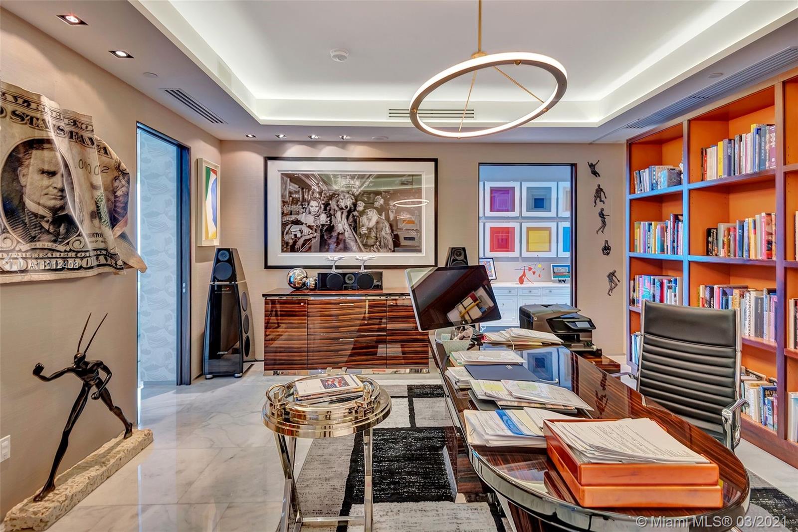 CONTINUUM SOUTH TOWER - Residential