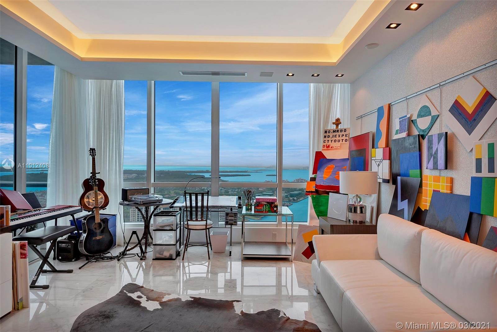 CONTINUUM SOUTH TOWER - Residential