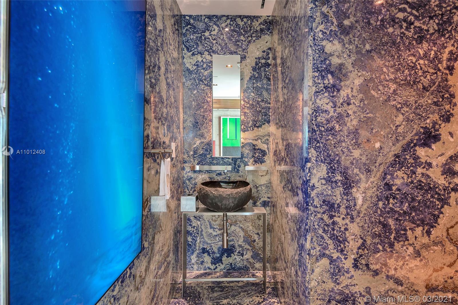 CONTINUUM SOUTH TOWER - Residential