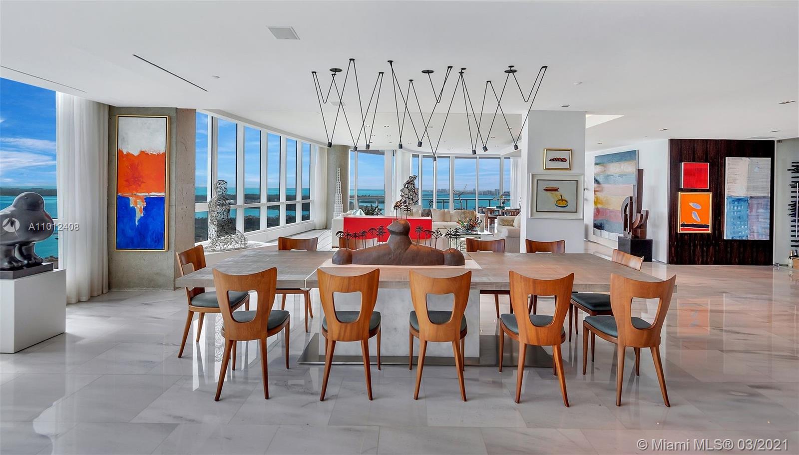 CONTINUUM SOUTH TOWER - Residential