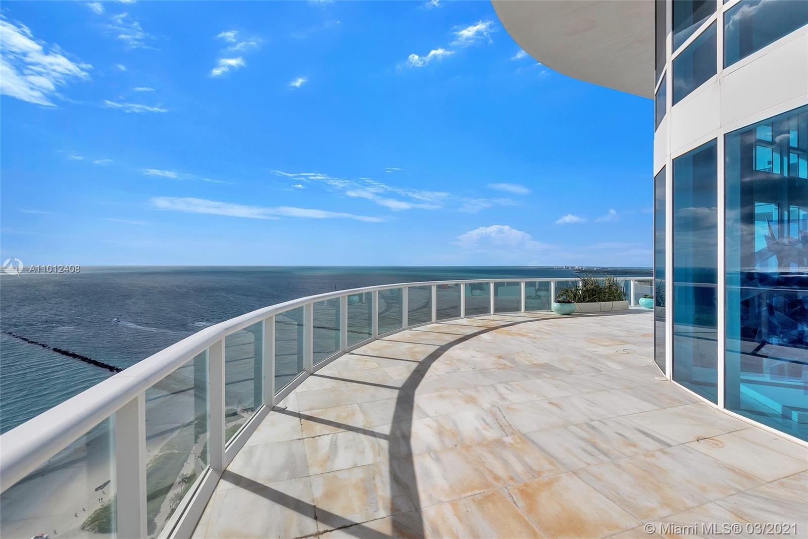 CONTINUUM SOUTH TOWER - Residential