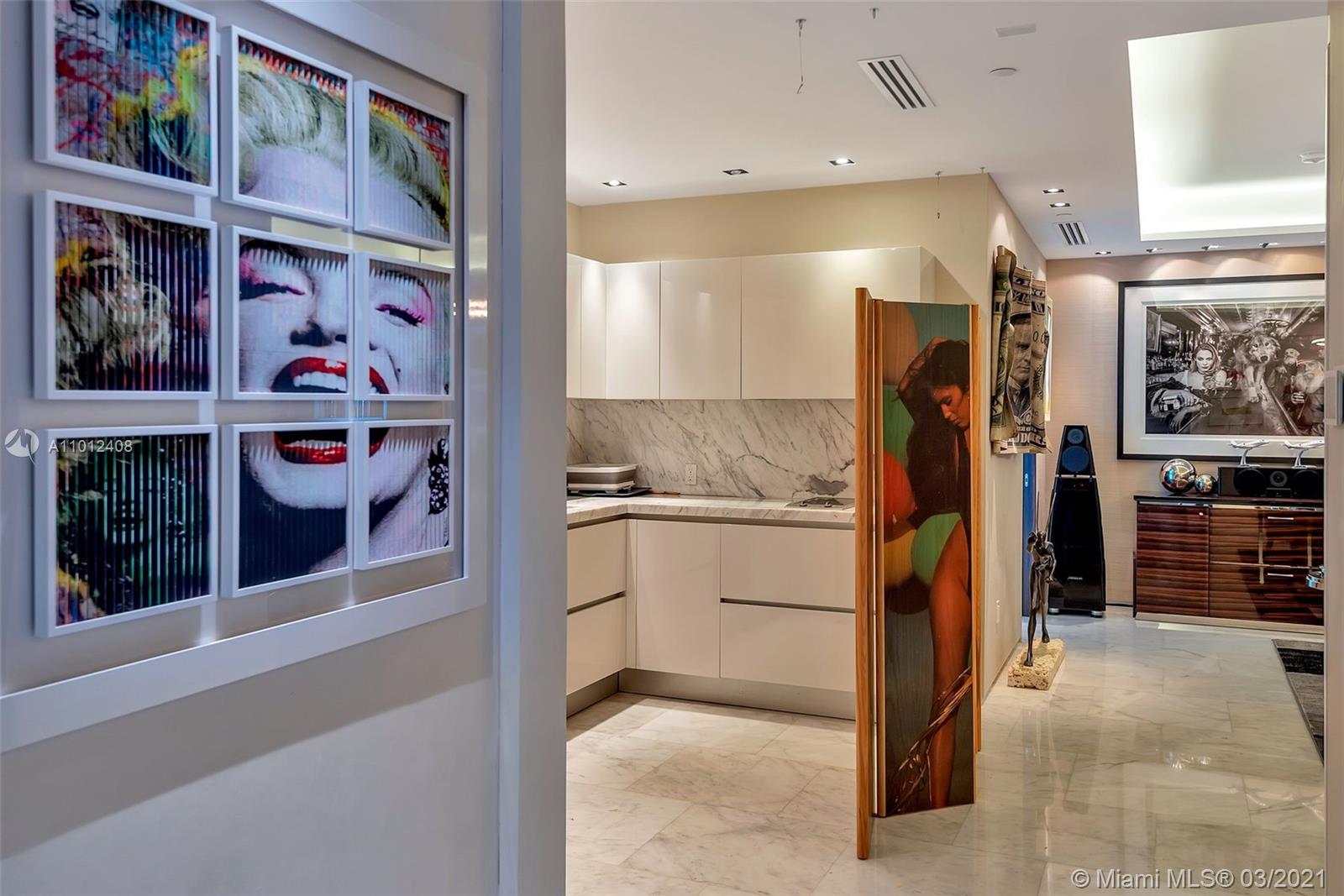 CONTINUUM SOUTH TOWER - Residential