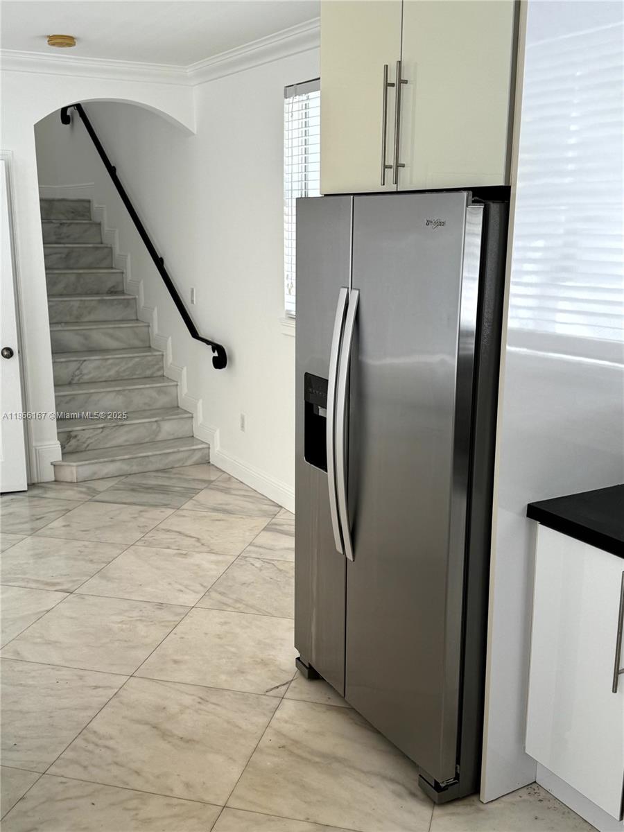 ELIZABETH GARDENS CONDO - Residential Lease