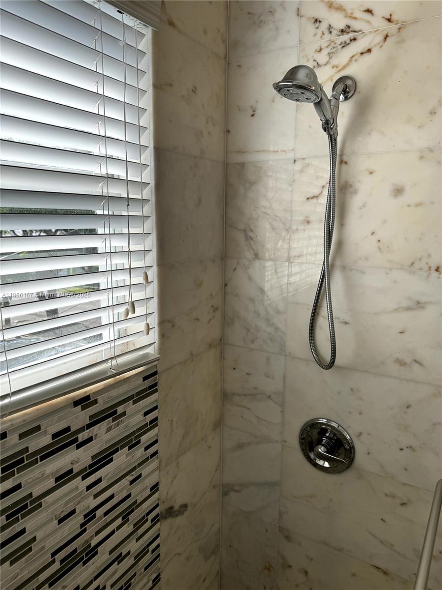 ELIZABETH GARDENS CONDO - Residential Lease