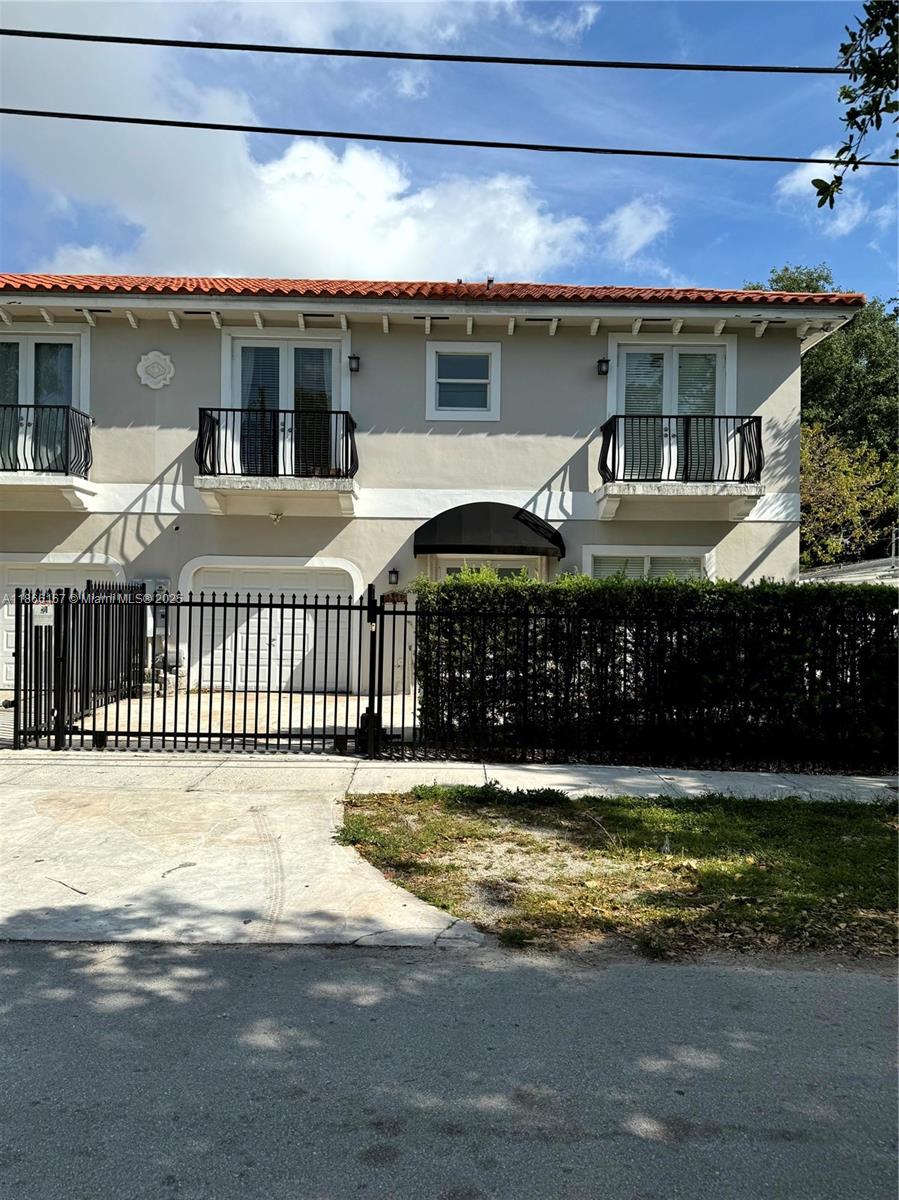 ELIZABETH GARDENS CONDO - Residential Lease