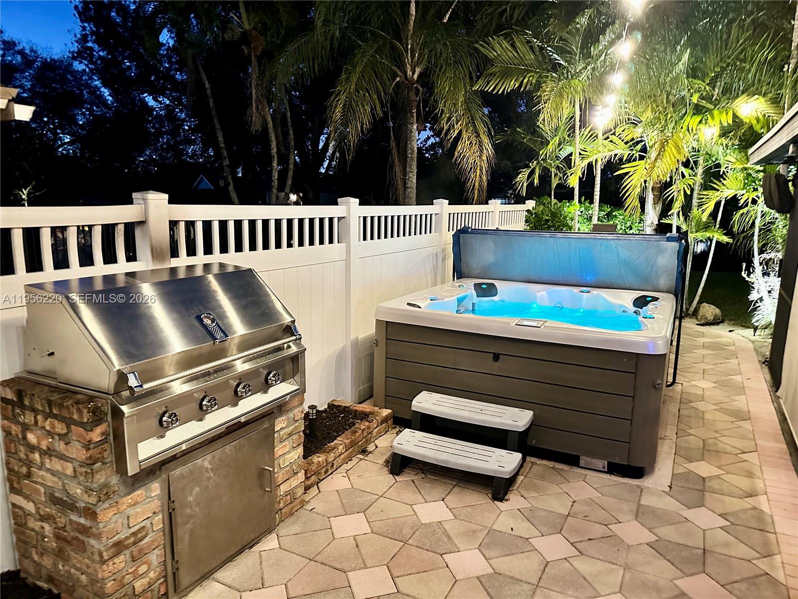 ORANGE TREE HOMES - Residential