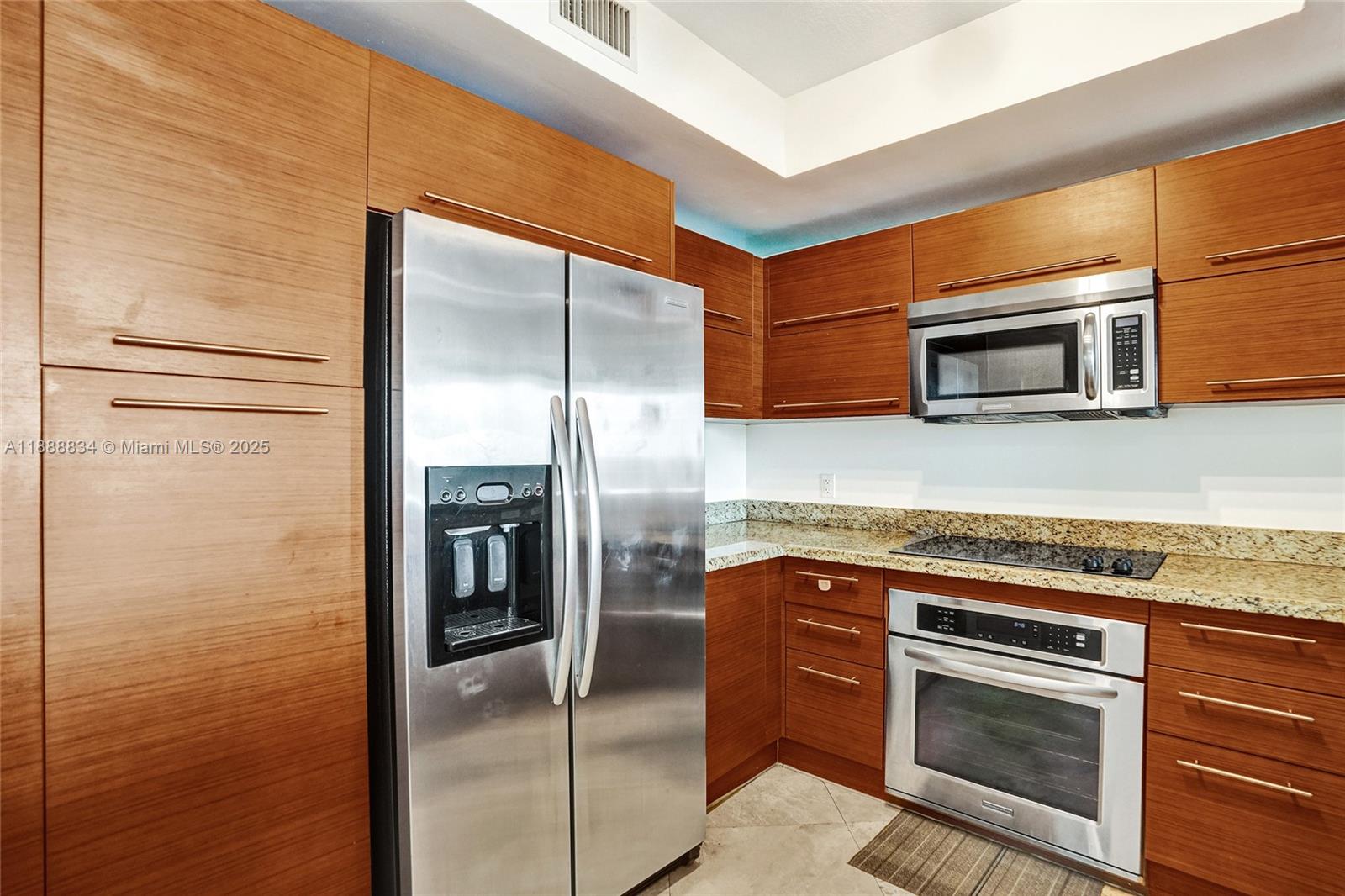 TAO SAWGRASS CONDOMINIUM - Residential Lease