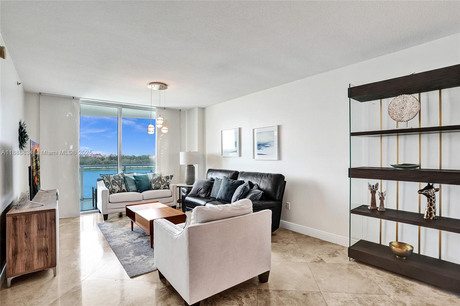 TAO SAWGRASS CONDOMINIUM - Residential Lease