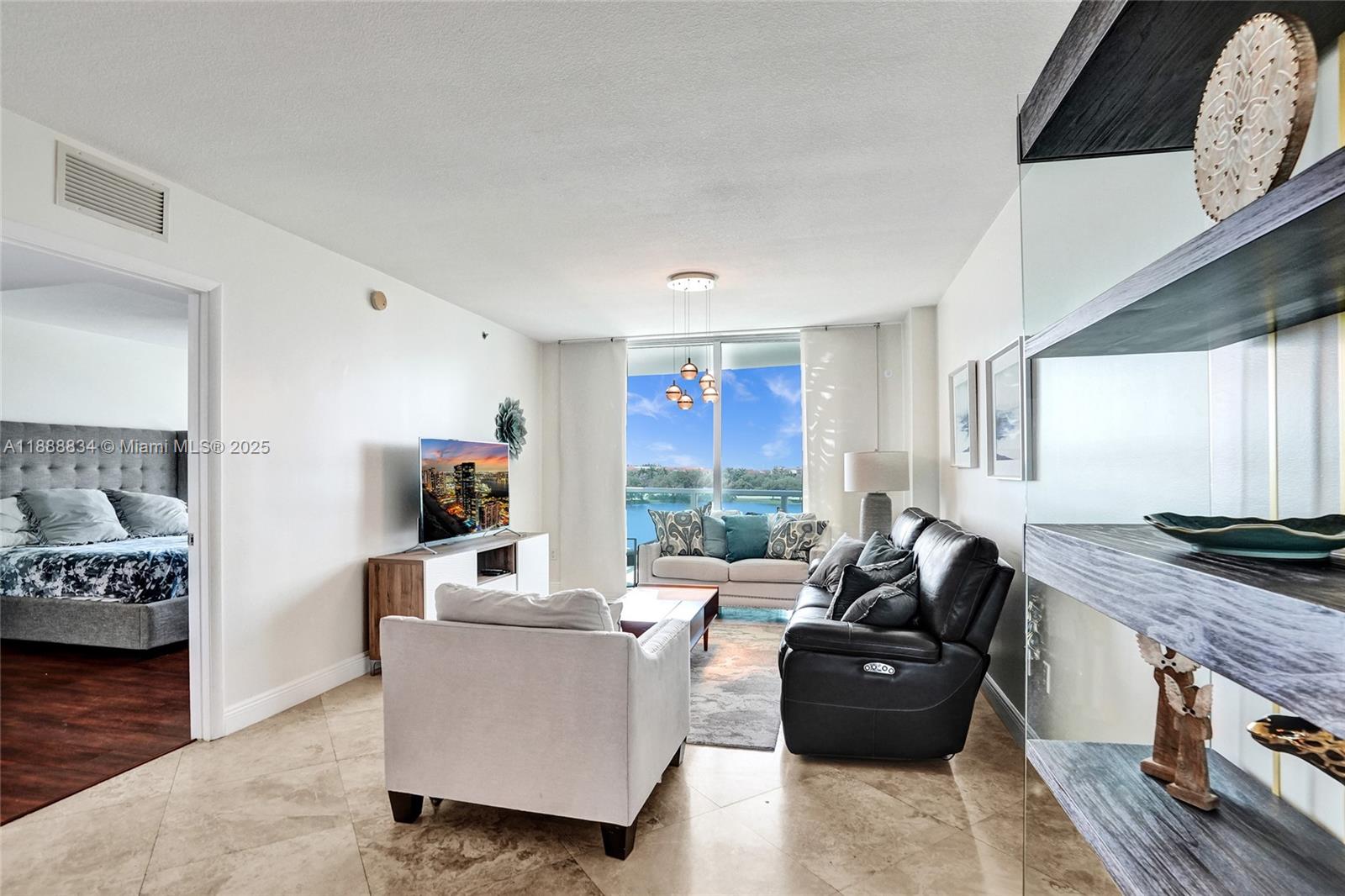 TAO SAWGRASS CONDOMINIUM - Residential Lease