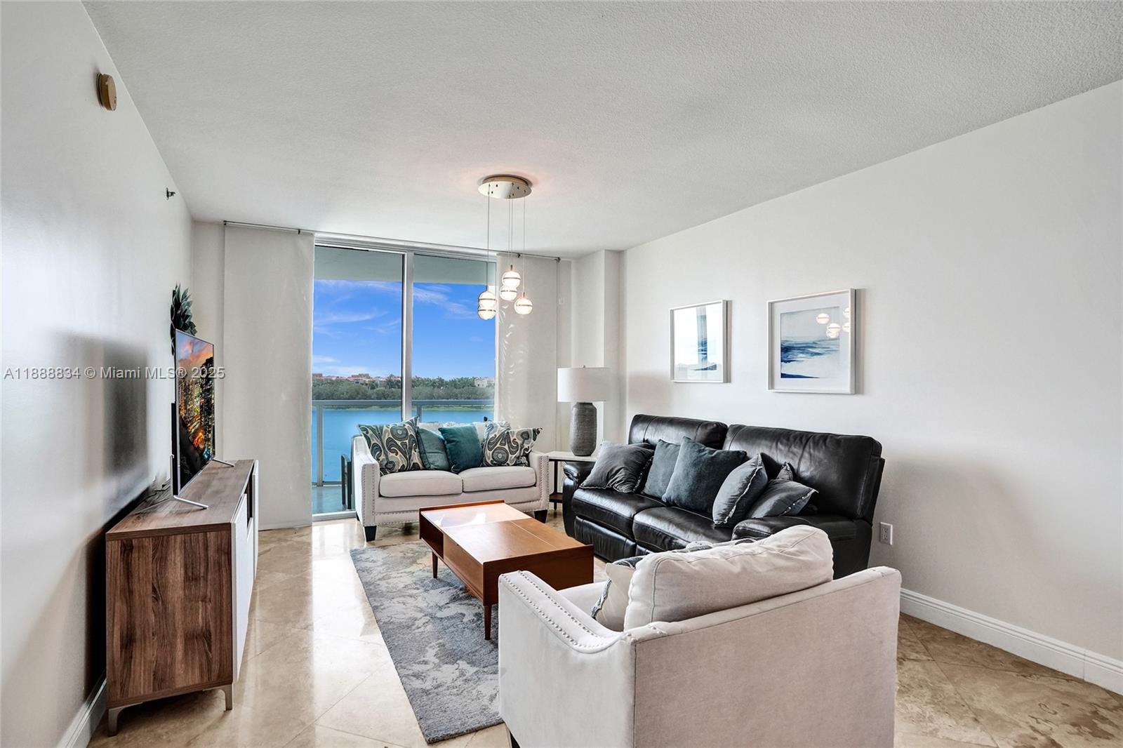 TAO SAWGRASS CONDOMINIUM - Residential Lease