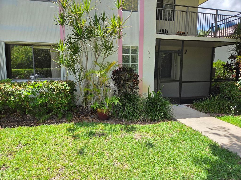 Photo of 413 Lakeview Dr #104, Weston, FL 33326 (MLS # A12022740)