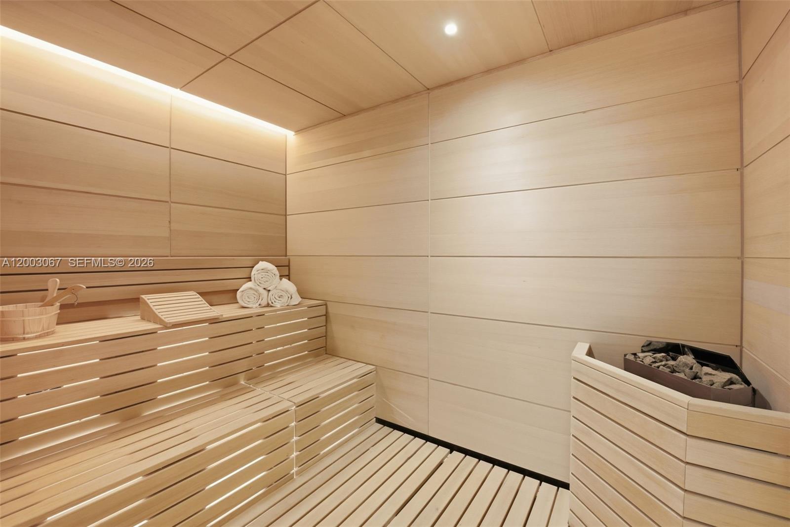 BRICKELL HAMMOCK UNIT NO - Residential Lease