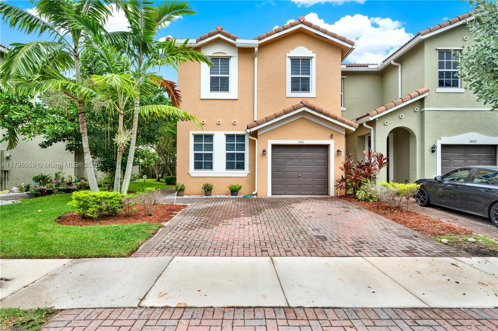 1451 SE 26th Ave .