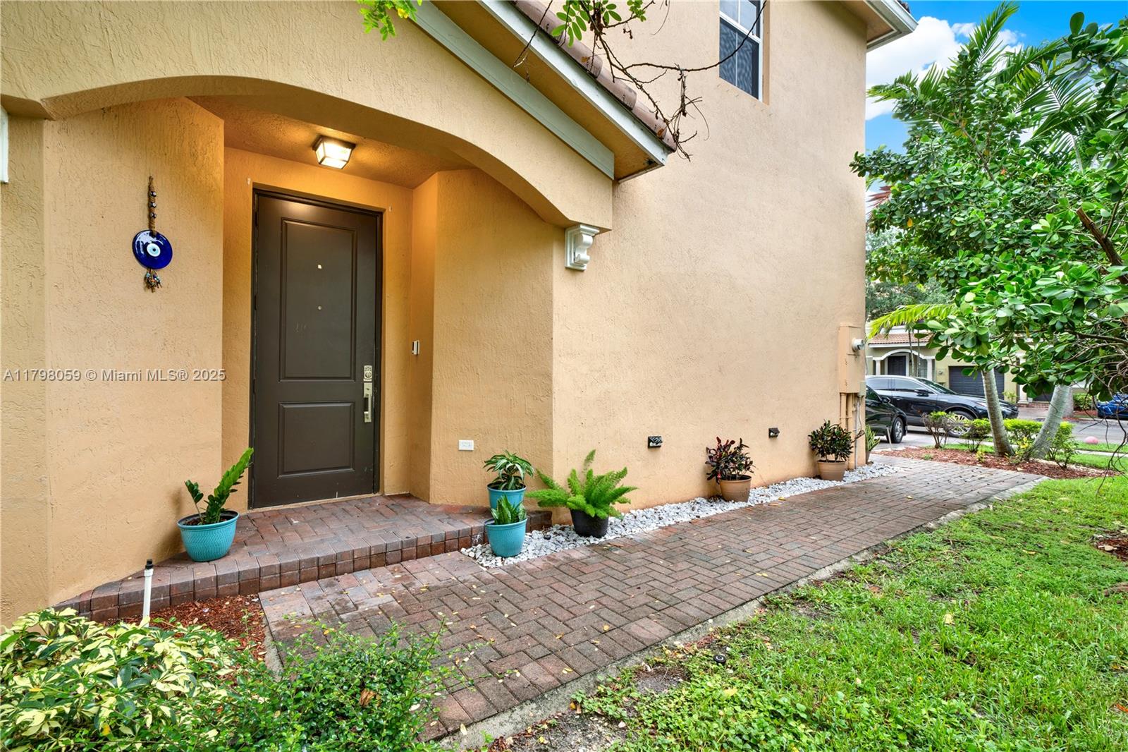 1451 SE 26th Ave .