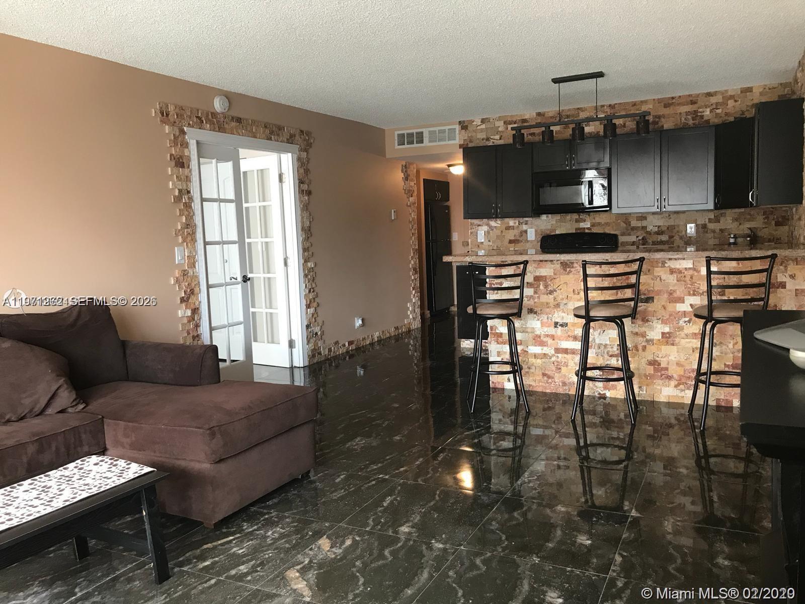 600 SE Three Islands Blvd 1018