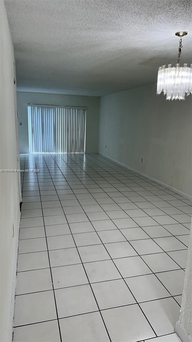 GREAT LOCATTION 3/2 NICE UNIT 3/2N IN MIAMI GARDEN . NO RESTRICTION FOR RENT !!!!!! LOW HOA ONLY $ PER MONTH , CENTRALLY NEAR SHOPPING, AND PUBLIC TRANSPORTATION .DONT MISS THIS OPPORTUNITY !!!!!!!!!!!CENTRAL A/C EASY TO SHOW !!!!!!!!!