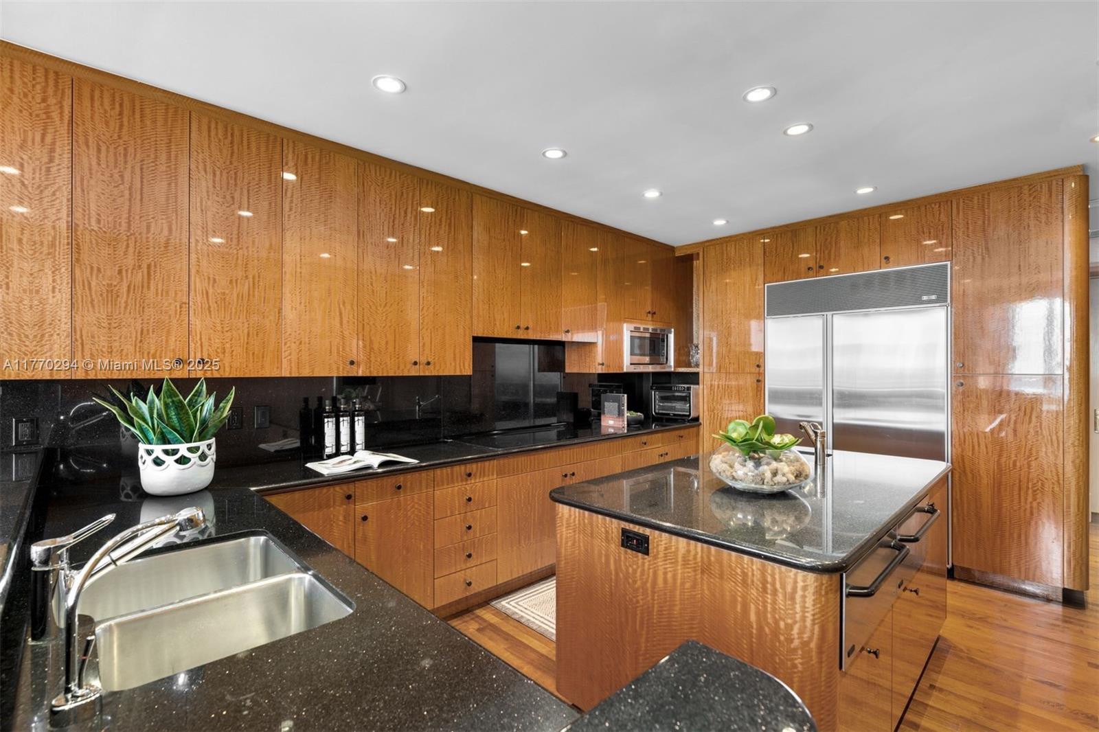 THE GABLES CONDO - Residential