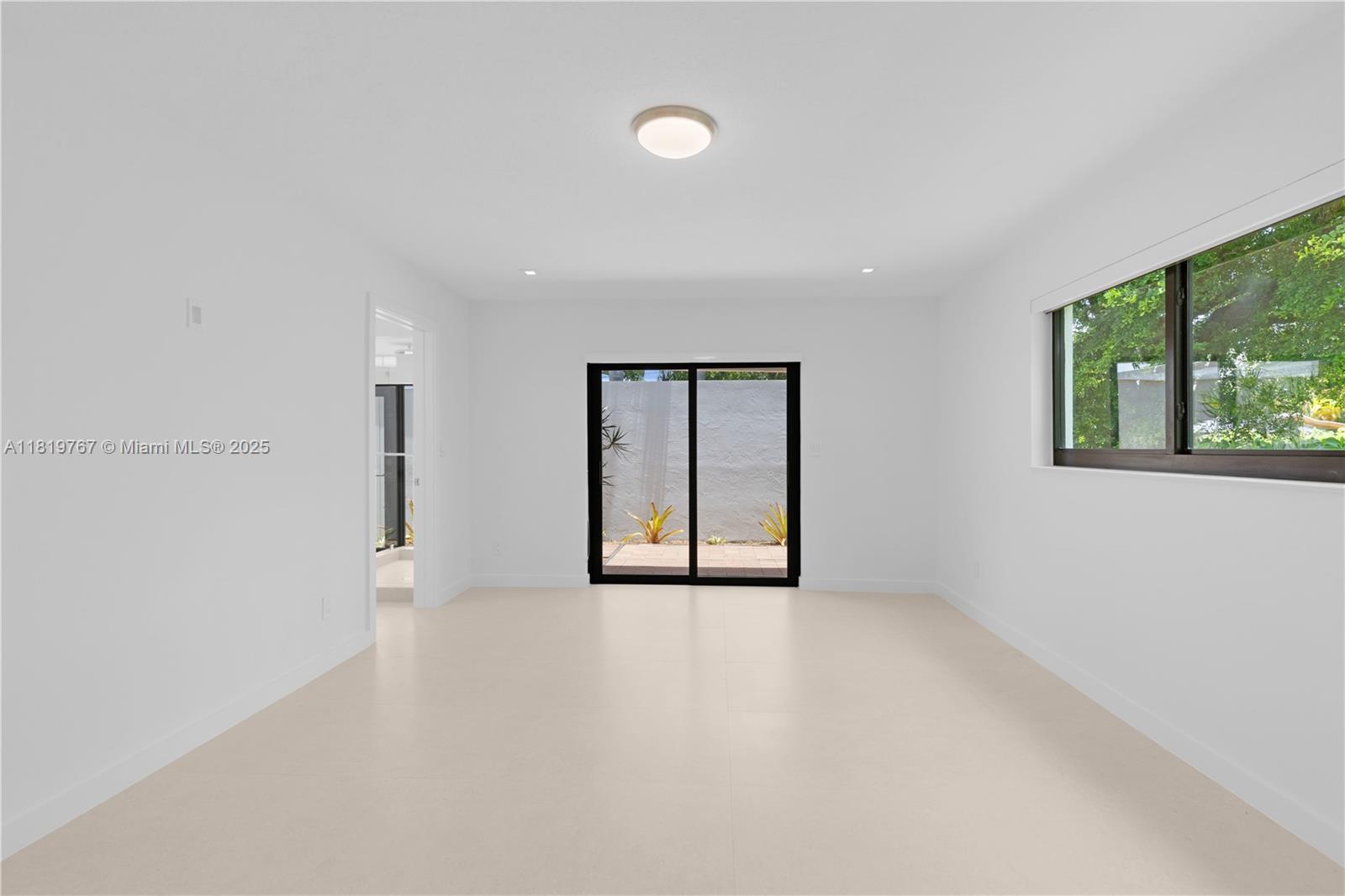 AVOCADO ACRES - Residential Lease