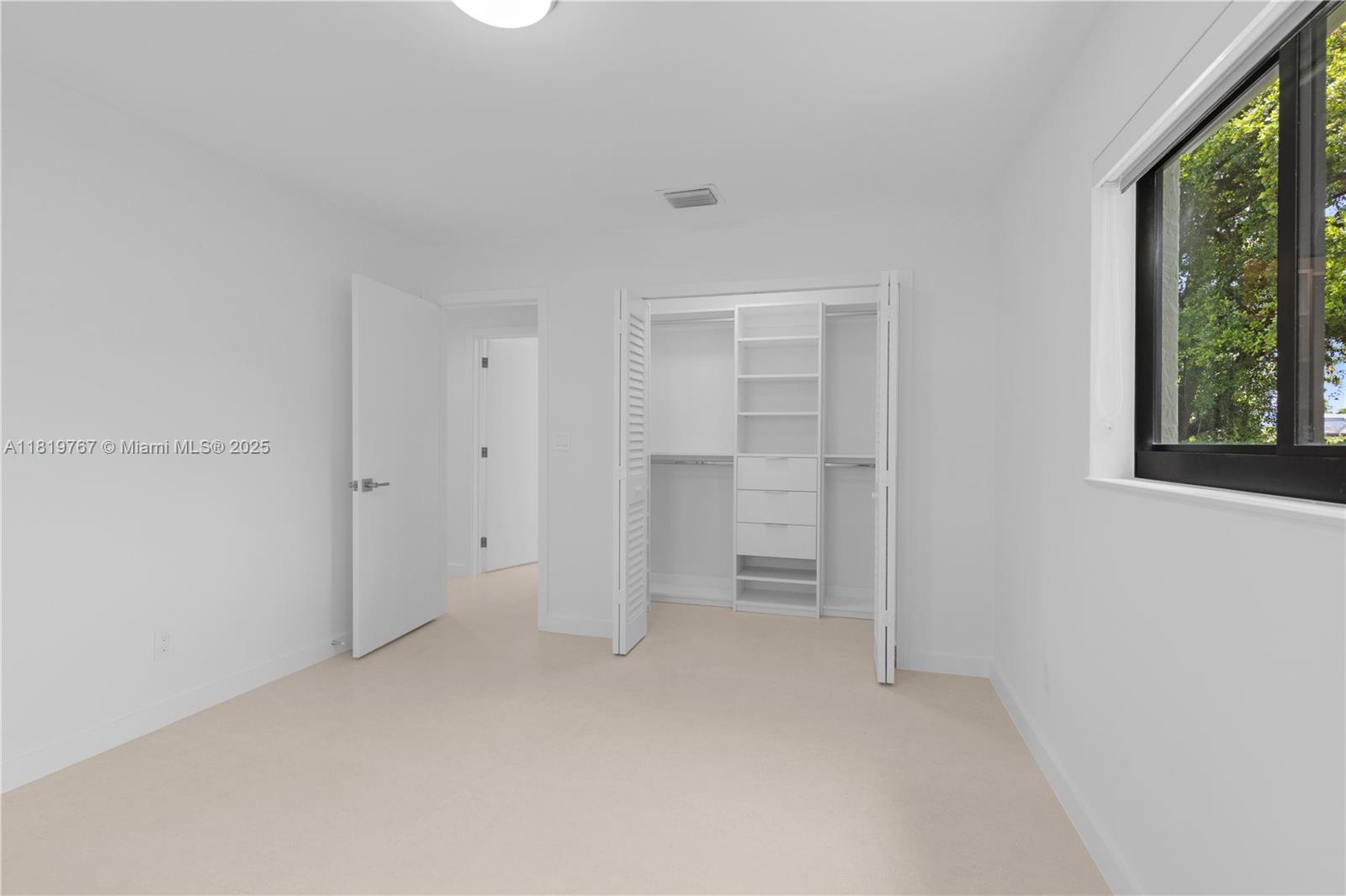 AVOCADO ACRES - Residential Lease