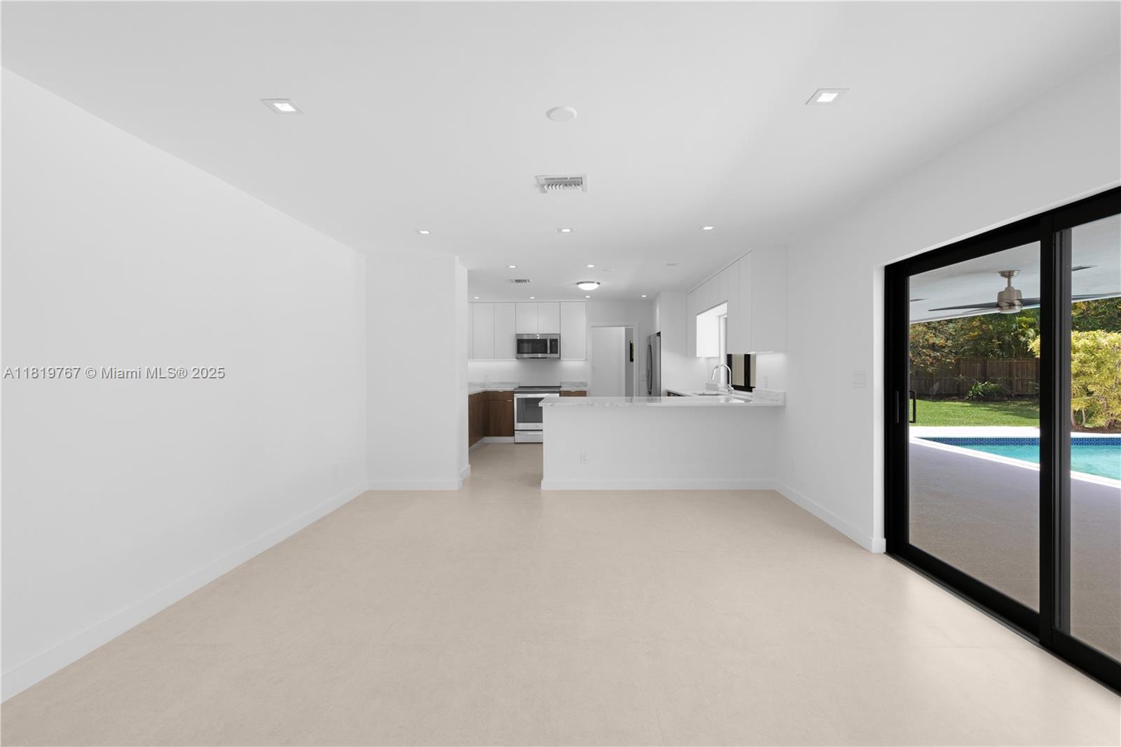AVOCADO ACRES - Residential Lease