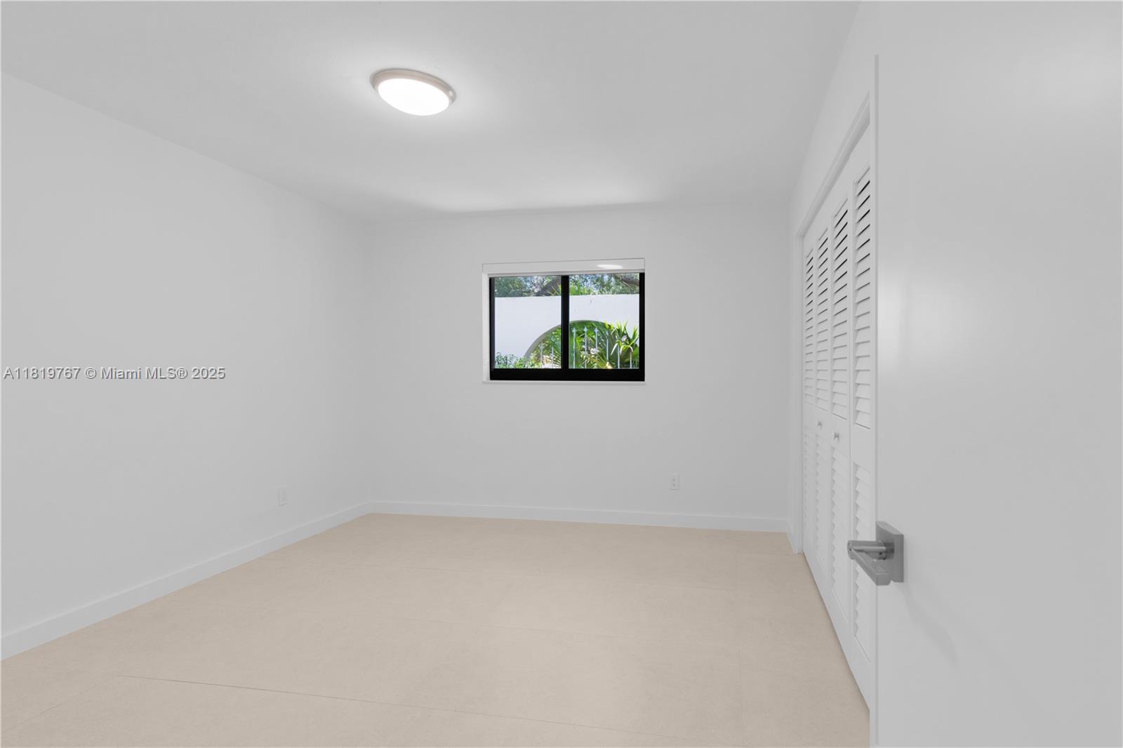 AVOCADO ACRES - Residential Lease
