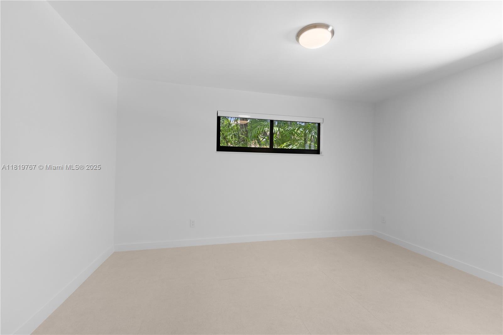 AVOCADO ACRES - Residential Lease