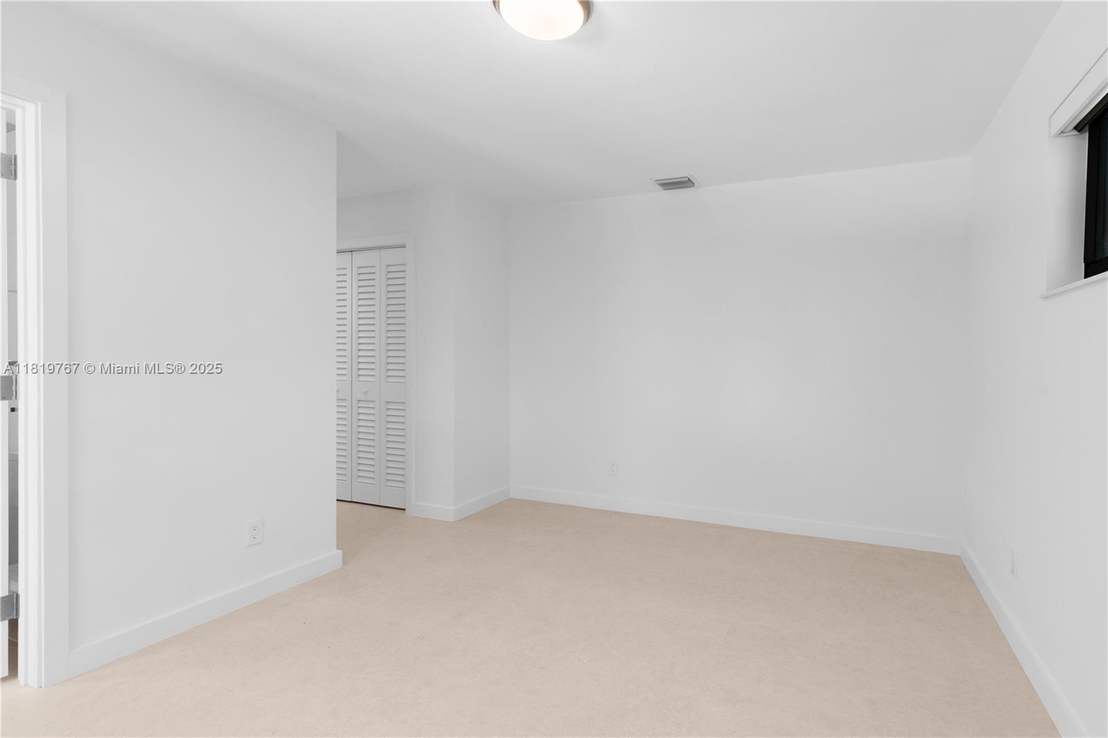 AVOCADO ACRES - Residential Lease