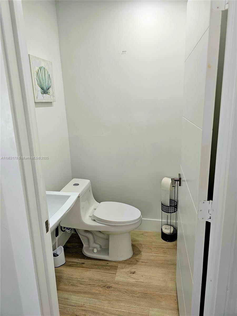 CORAL RIDGE ISLES - Residential