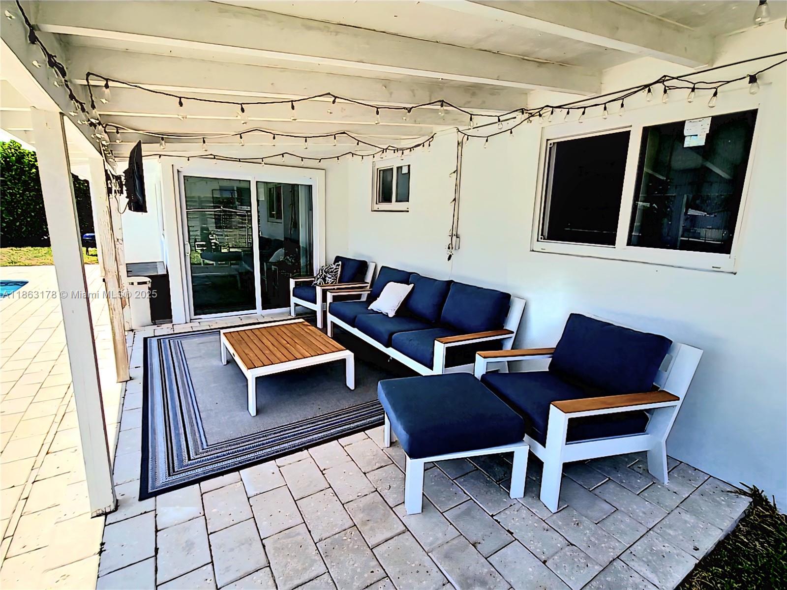 CORAL RIDGE ISLES - Residential