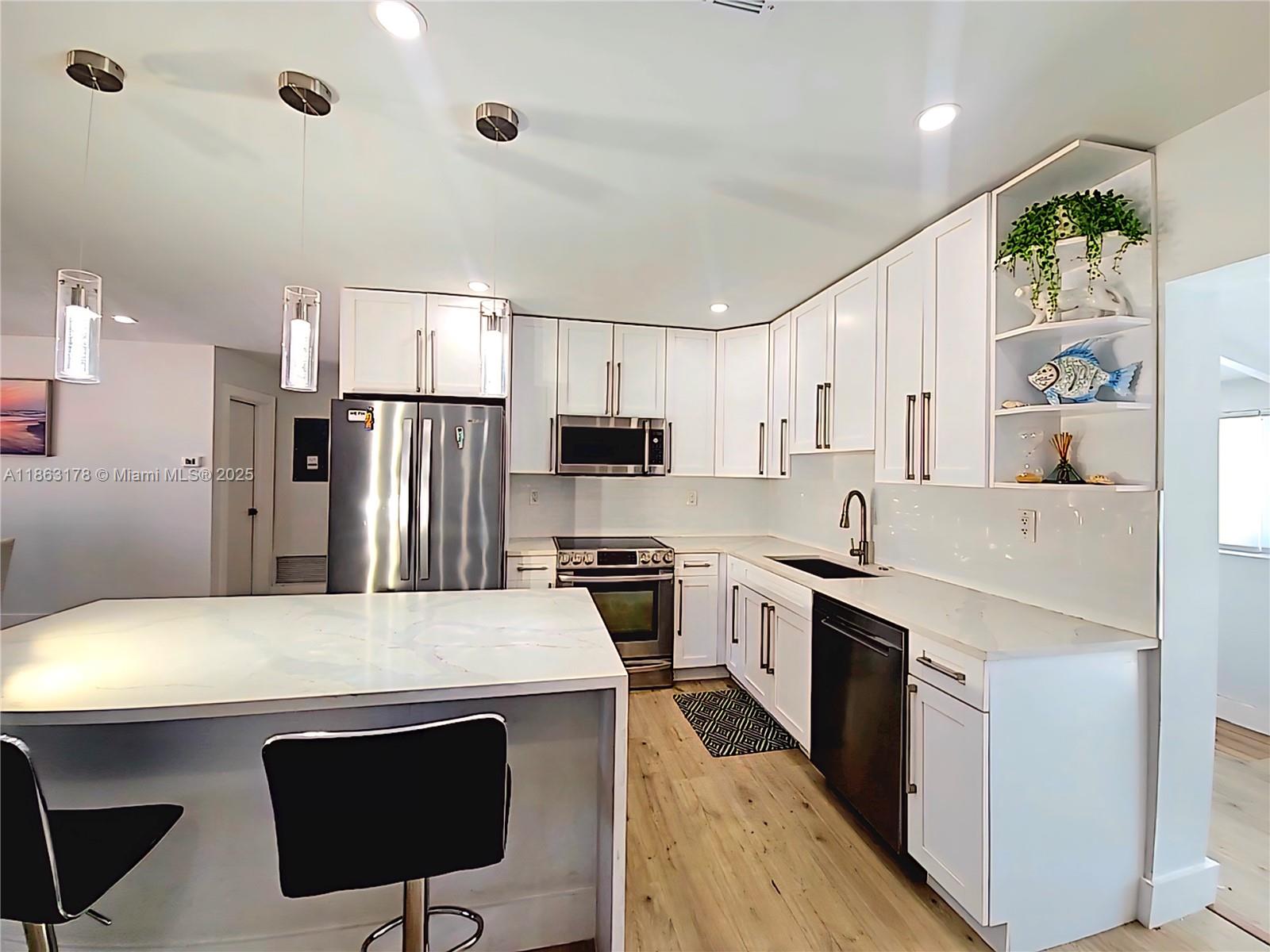 CORAL RIDGE ISLES - Residential