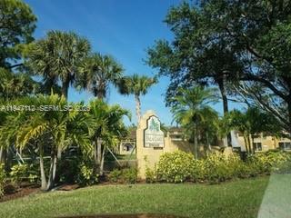 PALM LAKE CONDO - Residential