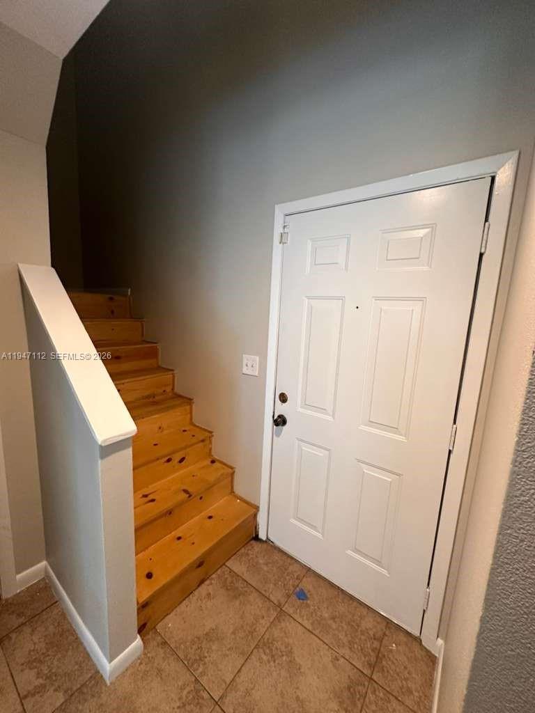 PALM LAKE CONDO - Residential