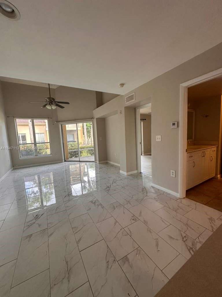 PALM LAKE CONDO - Residential