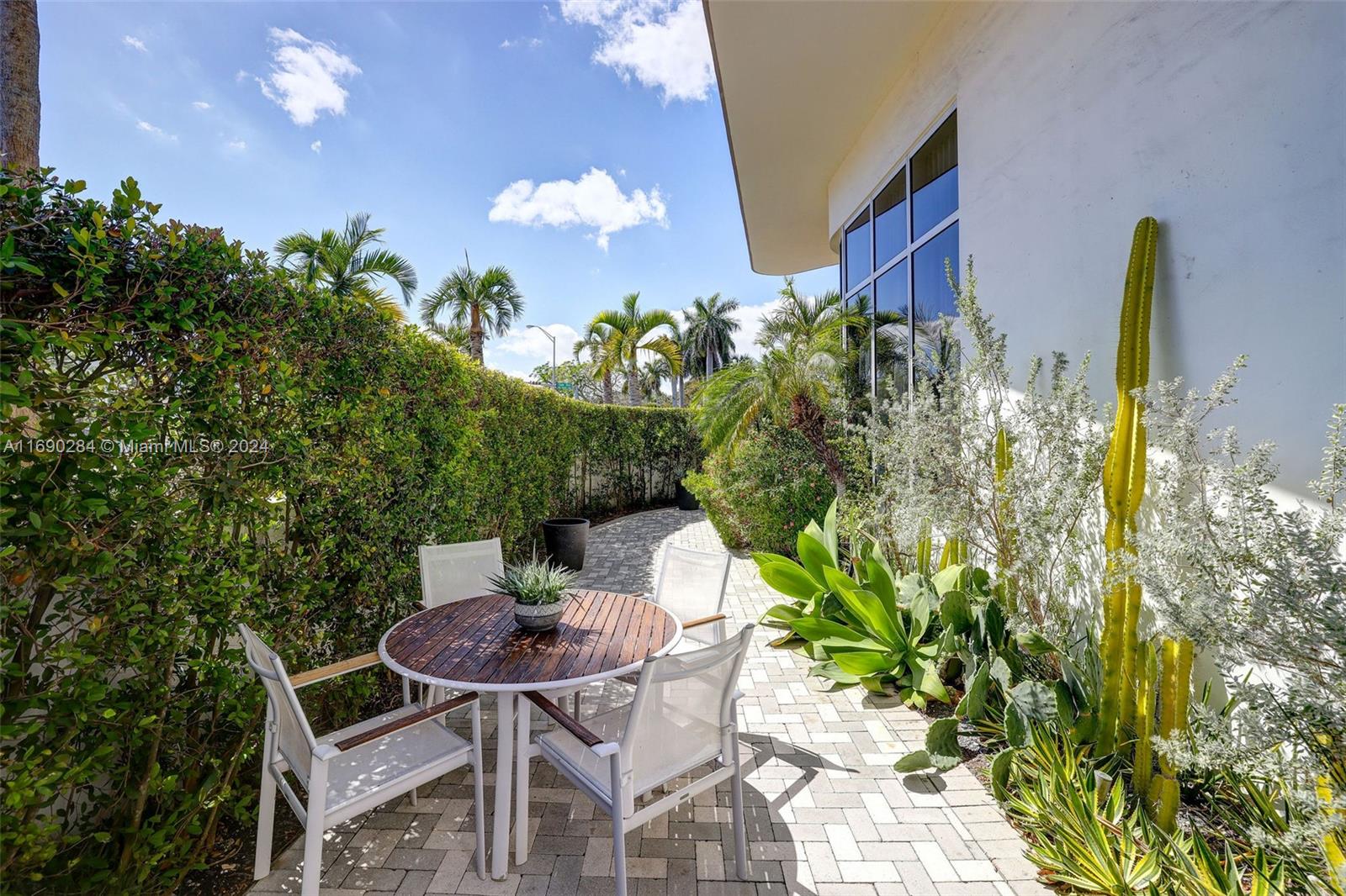 THE MERIDIAN CONDO - Residential