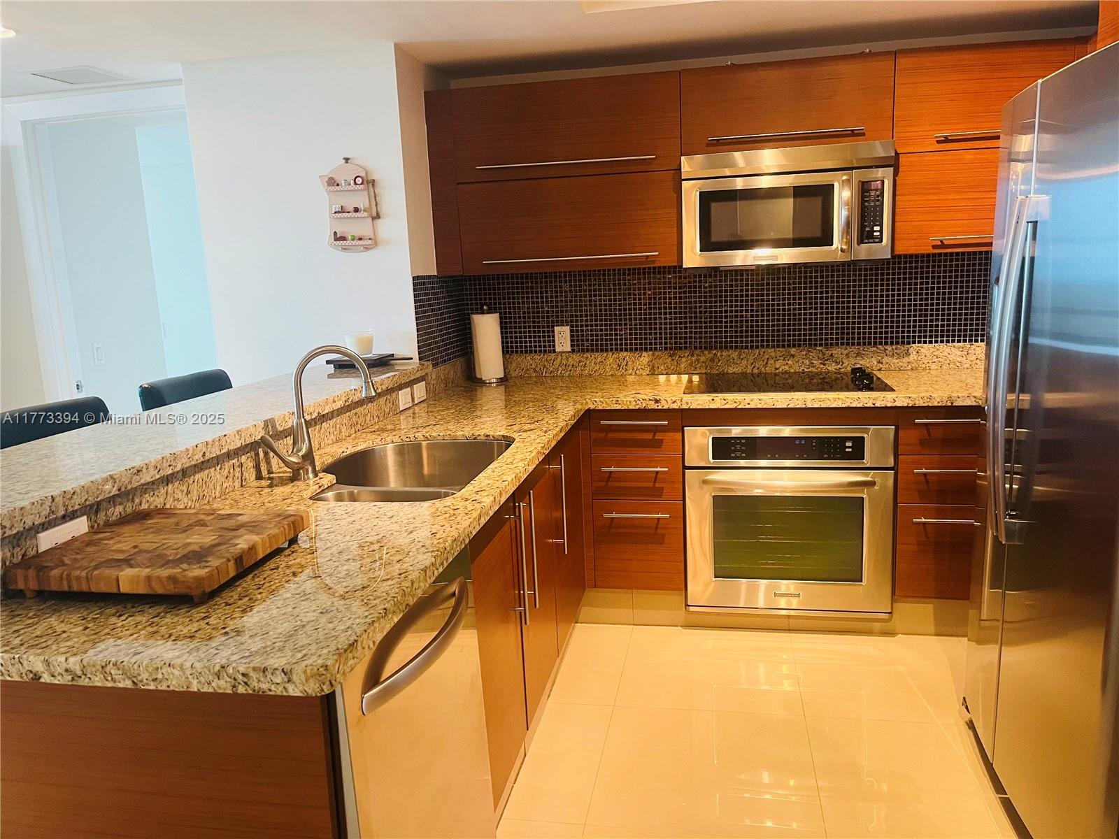 Property for Sale at 2641 N Flamingo Rd 806, Sunrise, Miami-Dade County, Florida - Bedrooms: 2 
Bathrooms: 2  - $350,000