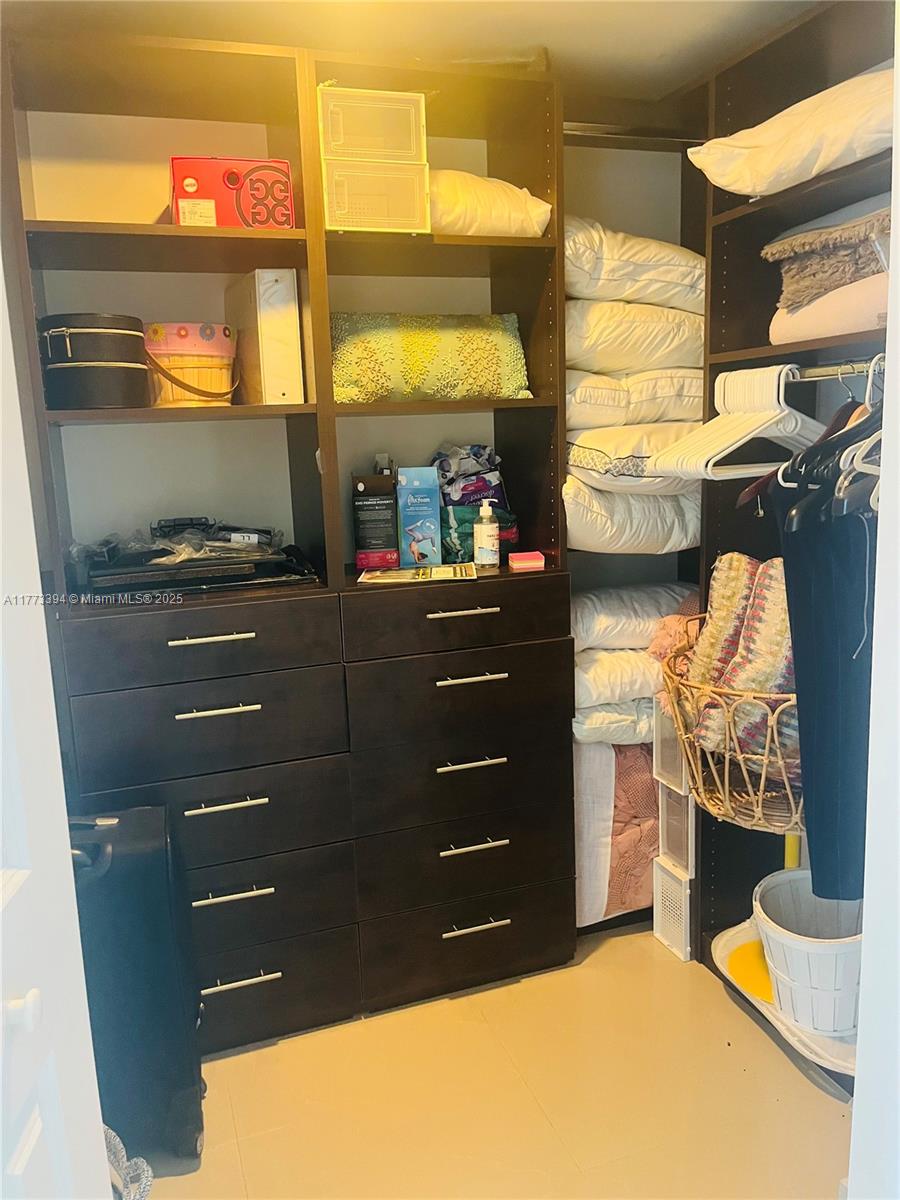 TAO SAWGRASS CONDOMINIUM - Residential