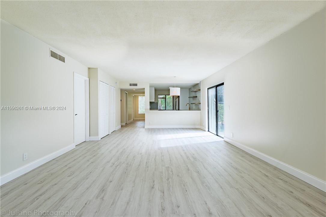 RACQUET CLUB APTS AT BONA - Residential Lease
