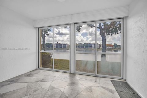 Condominium in Tamarac FL 7188 Devon Dr Dr 2.jpg