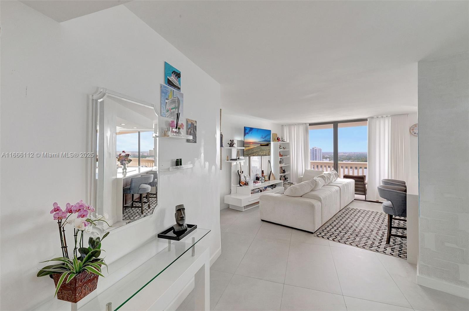 1000 ISL BLVD WILLIAMS IS - Residential