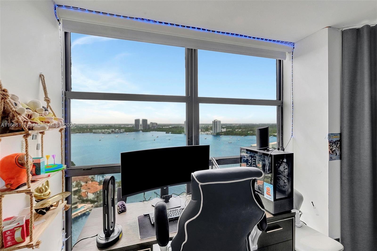1000 ISL BLVD WILLIAMS IS - Residential
