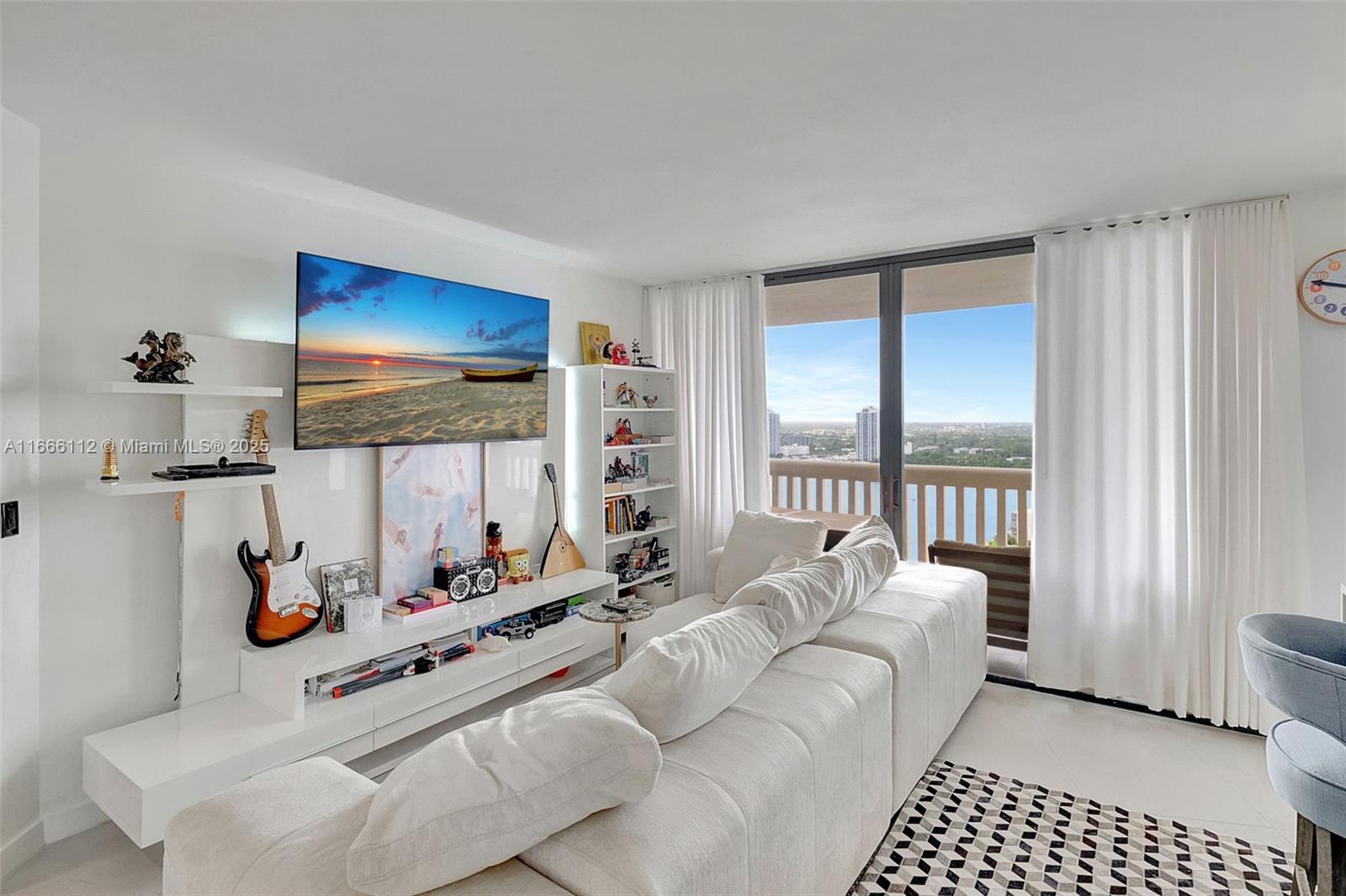 1000 ISL BLVD WILLIAMS IS - Residential