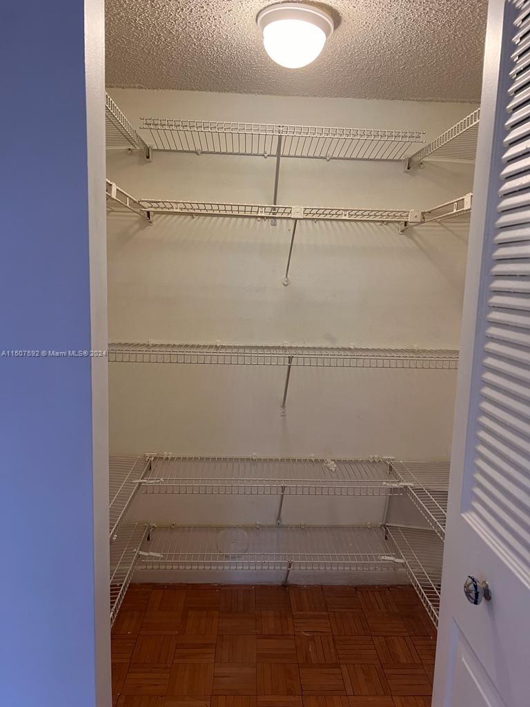 INVERWOOD CONDO - Residential Lease