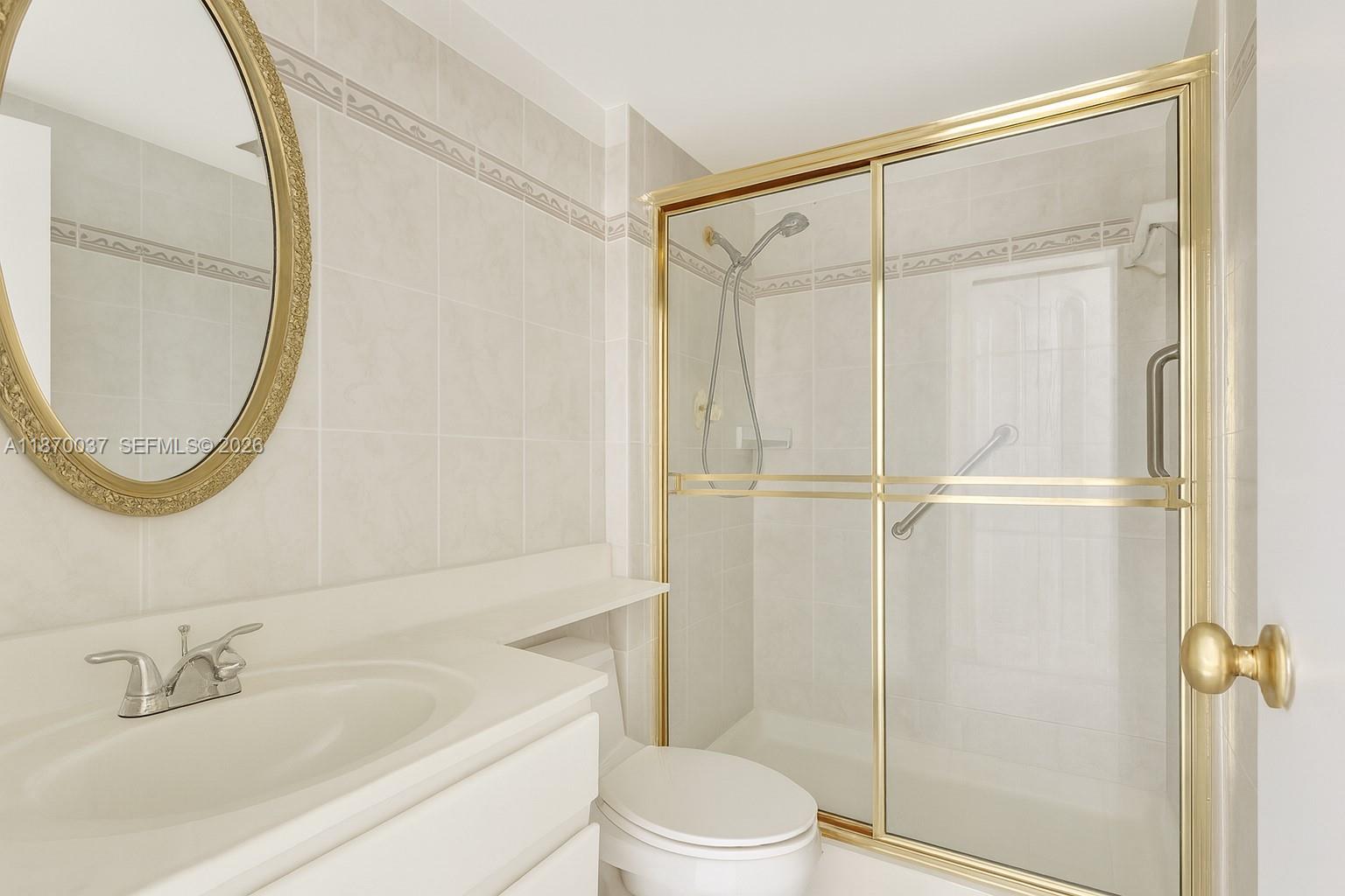 BONAVIDA CONDO - Residential