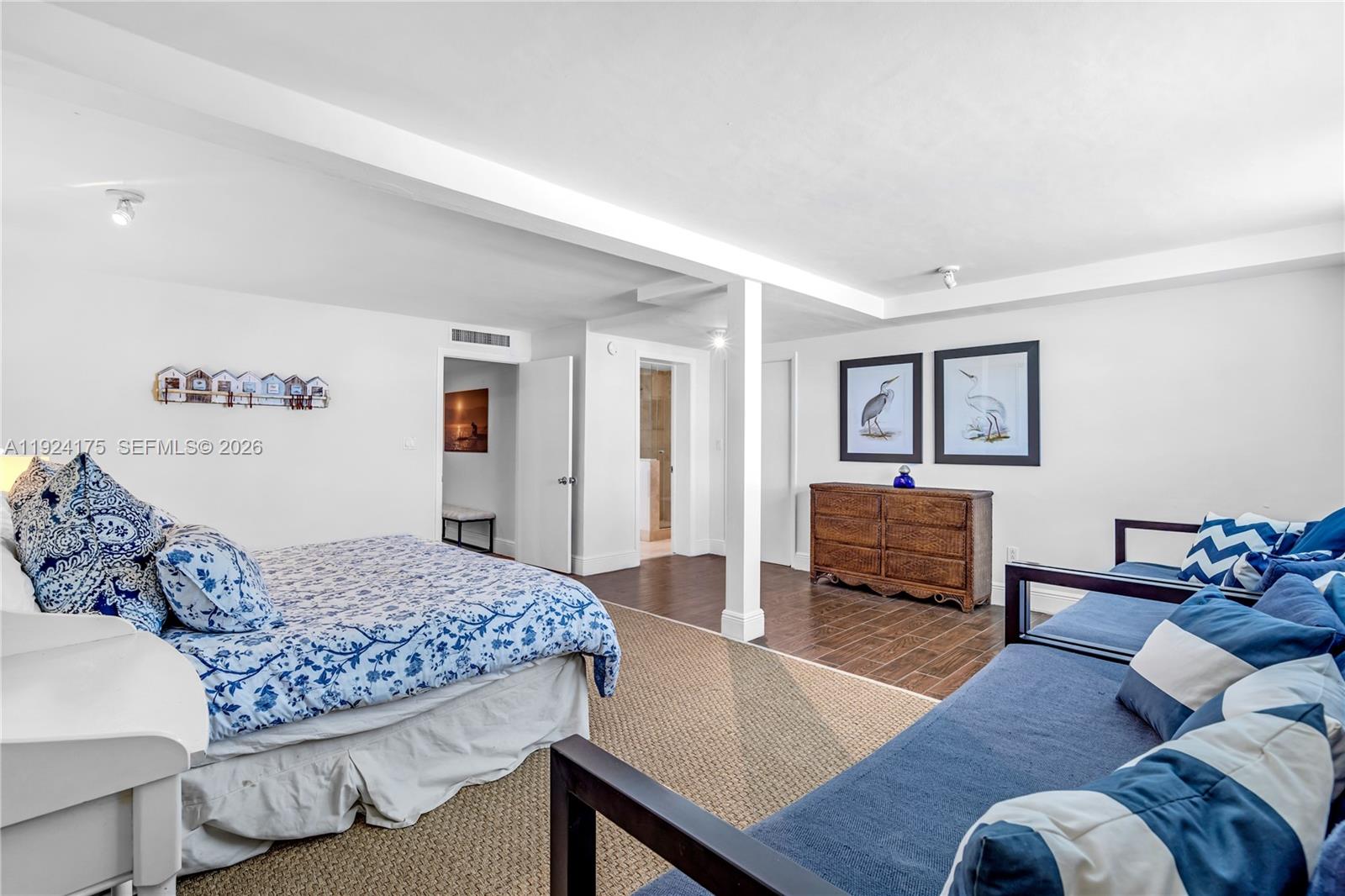 MASHTA ISLAND A REPLAT OF - Residential