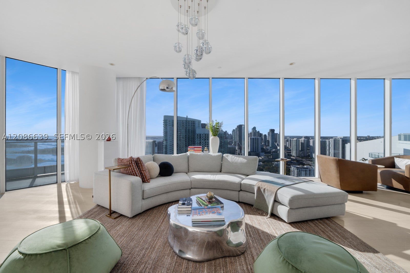 2020 N Bayshore Dr PH4302
