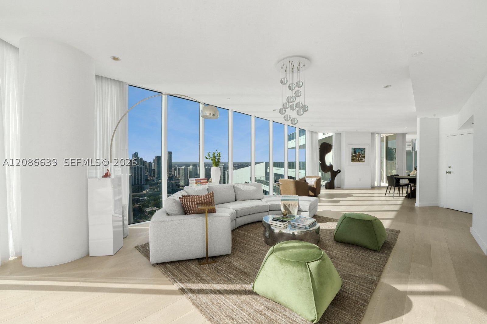 2020 N Bayshore Dr PH4302